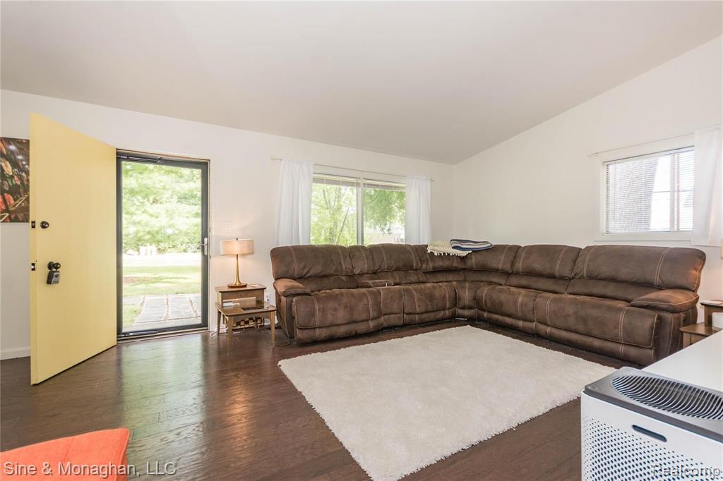 55 Stark Road Rochester Hills, MI 48307 - Photo 15 of 37