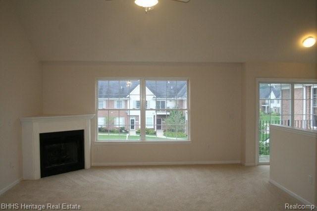 1102 Rial Lake Drive, Unit 53 Howell, MI 48843 - Photo 3 of 9 Great House