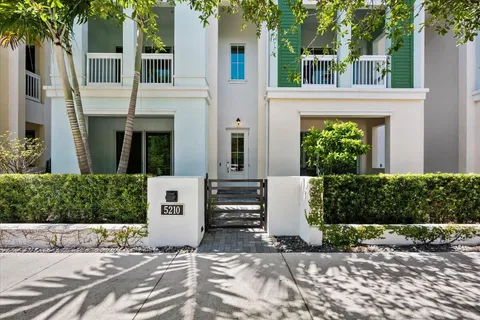 $905,000 | 5210 Beckman Terrace, Palm Beach Gardens, FL 33418