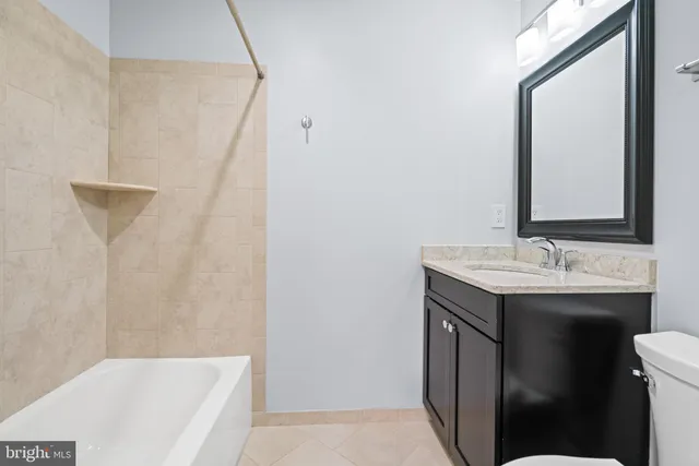 $275,000 | 18422 Bishopstone Court, Unit 313, Montgomery Village, MD 20886