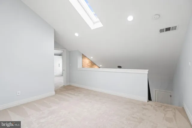 $275,000 | 18422 Bishopstone Court, Unit 313, Montgomery Village, MD 20886