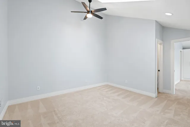 $275,000 | 18422 Bishopstone Court, Unit 313, Montgomery Village, MD 20886