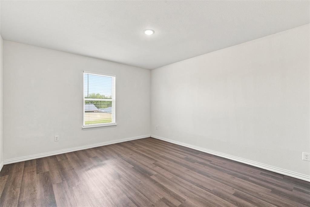 413 East Hull Street Denison, TX 75021 - Photo 15 of 22 Gallery Image 15