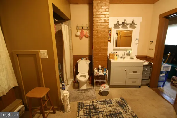 $99,000 | 48 East Market Street, Mount Union, PA 17066