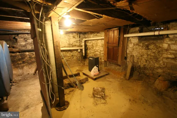 $99,000 | 48 East Market Street, Mount Union, PA 17066