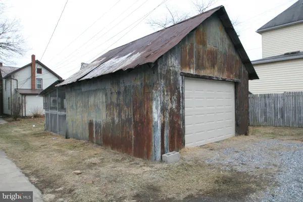 $99,000 | 48 East Market Street, Mount Union, PA 17066