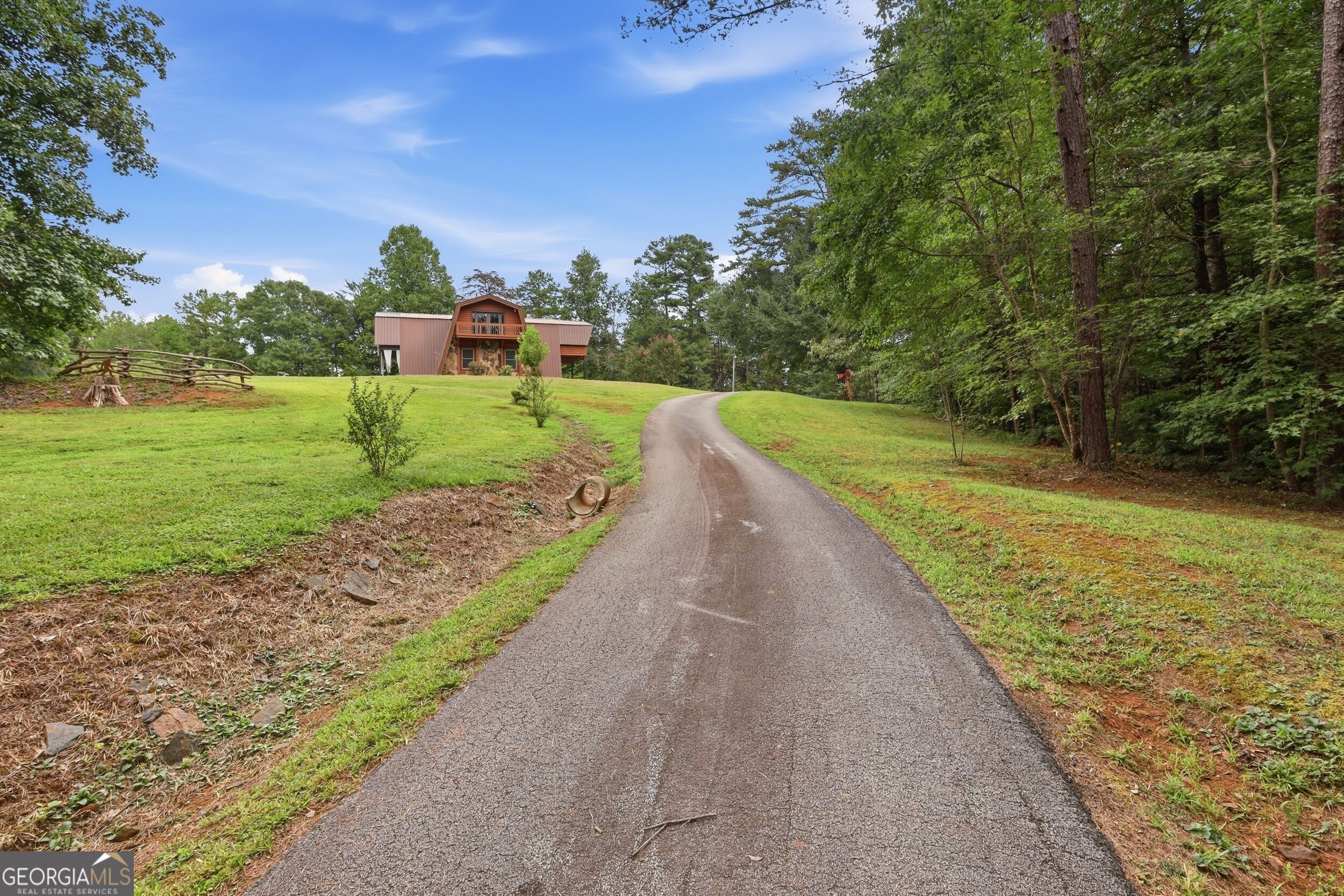 932 Camp Mikell Road Toccoa, GA 30577 - Photo 2 of 32 Gallery Image 2