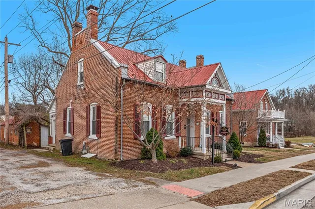 $379,900 | 409 Schiller Street, Hermann, MO 65041