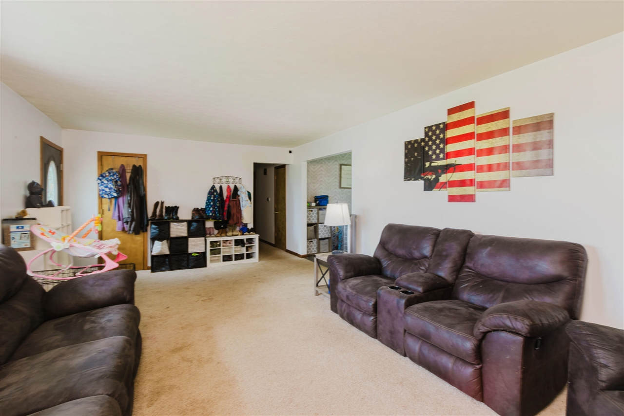 51104 Silver Street Three Rivers, MI 49093 - Photo 6 of 22