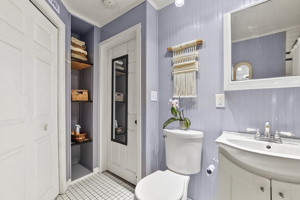 52 Taylor Point Road Pembroke, MA 02359 - Photo 29 of 41 Gallery Image 29