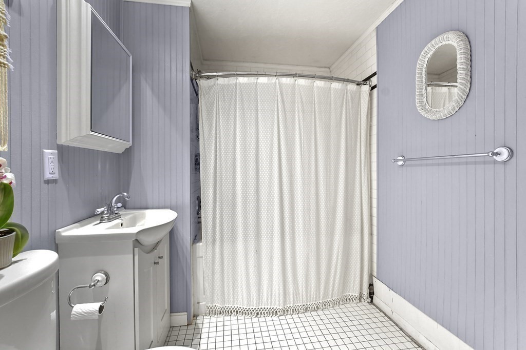 52 Taylor Point Road Pembroke, MA 02359 - Photo 30 of 41 Gallery Image 30