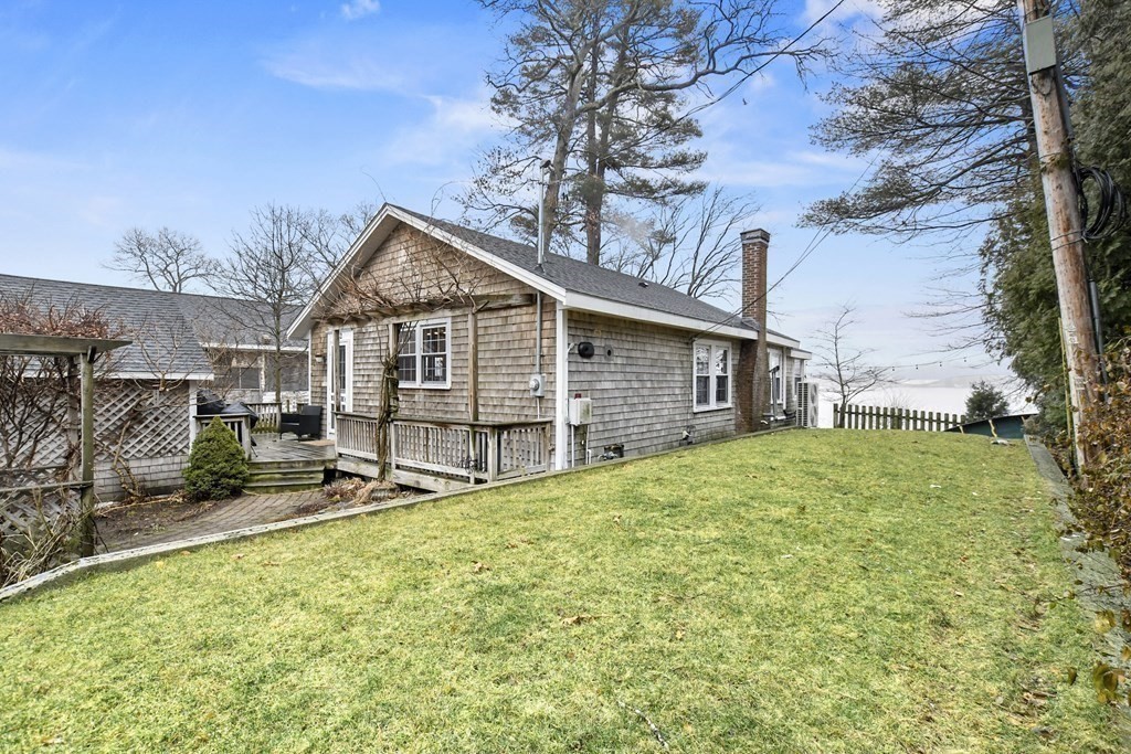 52 Taylor Point Road Pembroke, MA 02359 - Photo 8 of 41 Gallery Image 8