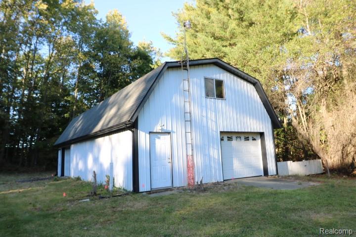 6879 Seabury Road Imlay City, MI 48444 - Photo 19 of 21 Gallery Image 19