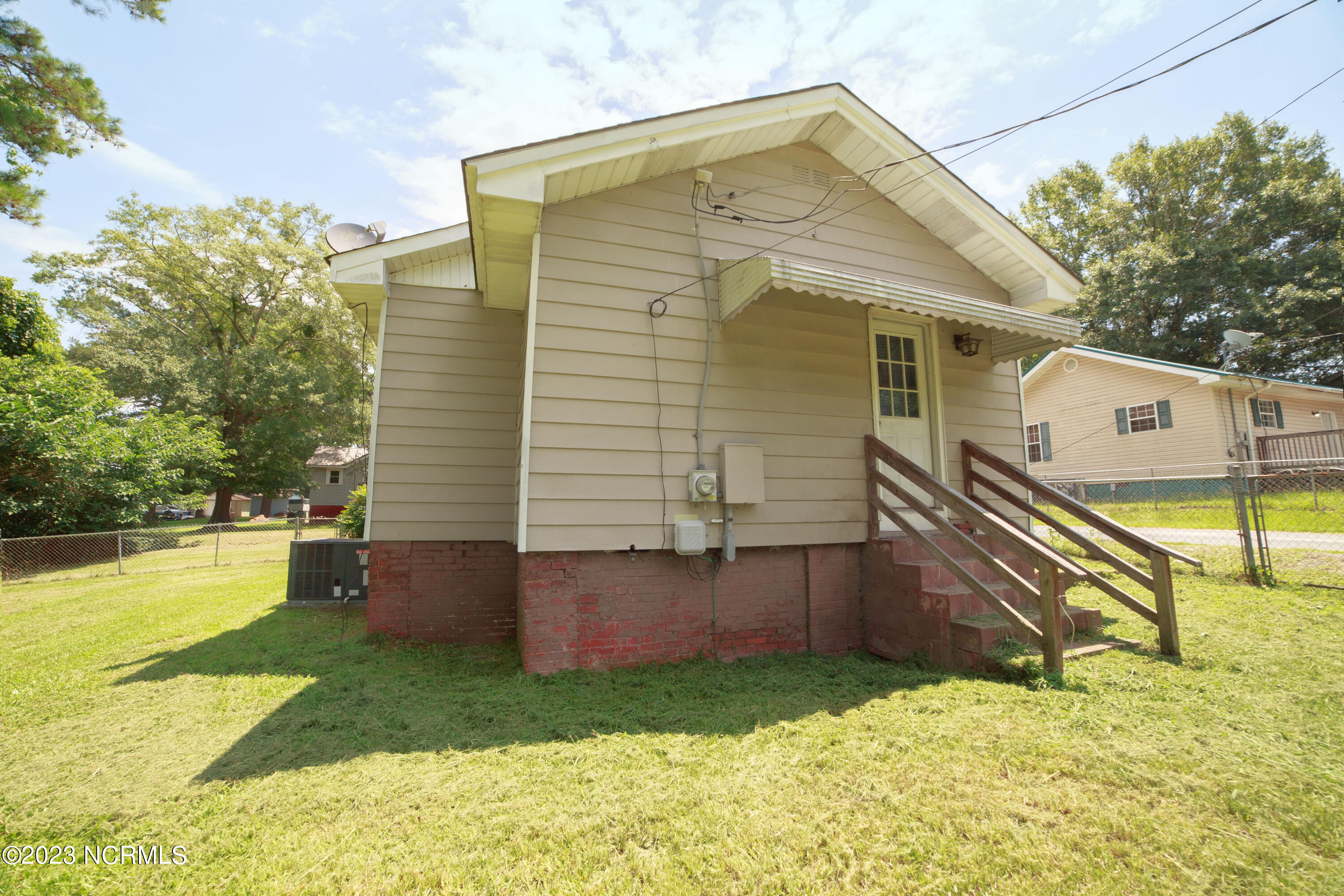 118 Mill Street Rockingham, NC 28379 - Photo 5 of 25 5