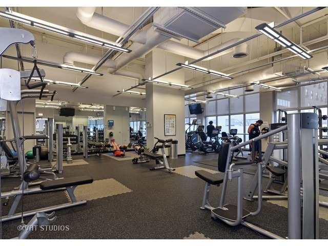 655 West Irving Park Road, Unit 4202 Chicago, IL 60613 - Photo 11 of 11