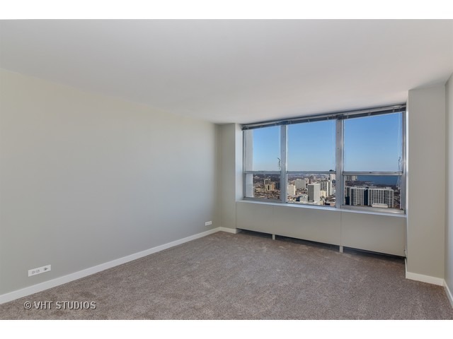 655 West Irving Park Road, Unit 4202 Chicago, IL 60613 - Photo 6 of 11