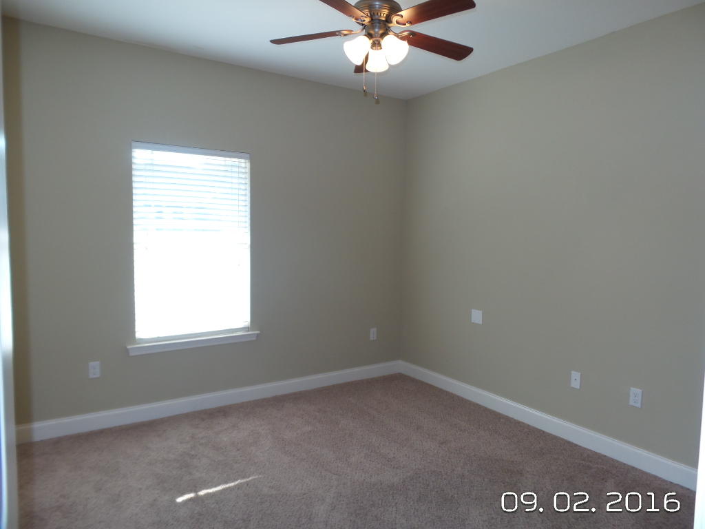 4589 Hermosa Road Crestview, FL 32539 - Photo 19 of 21 an empty room with a window