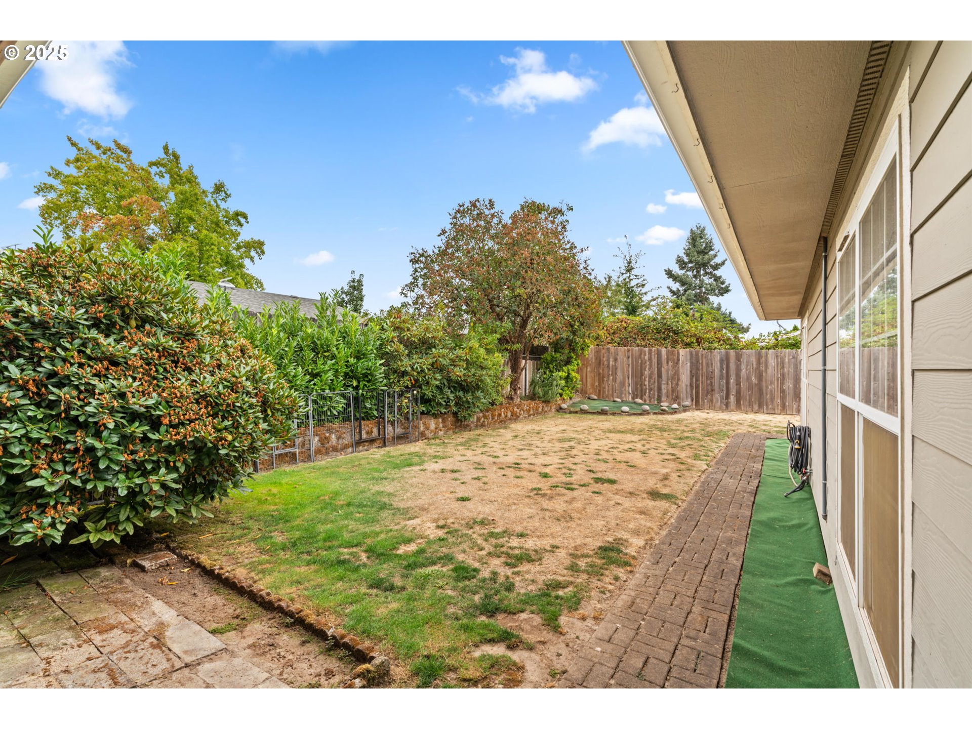 2180 Southeast Madison Street Albany, OR 97322 - Photo 23 of 28 a view of a backyard