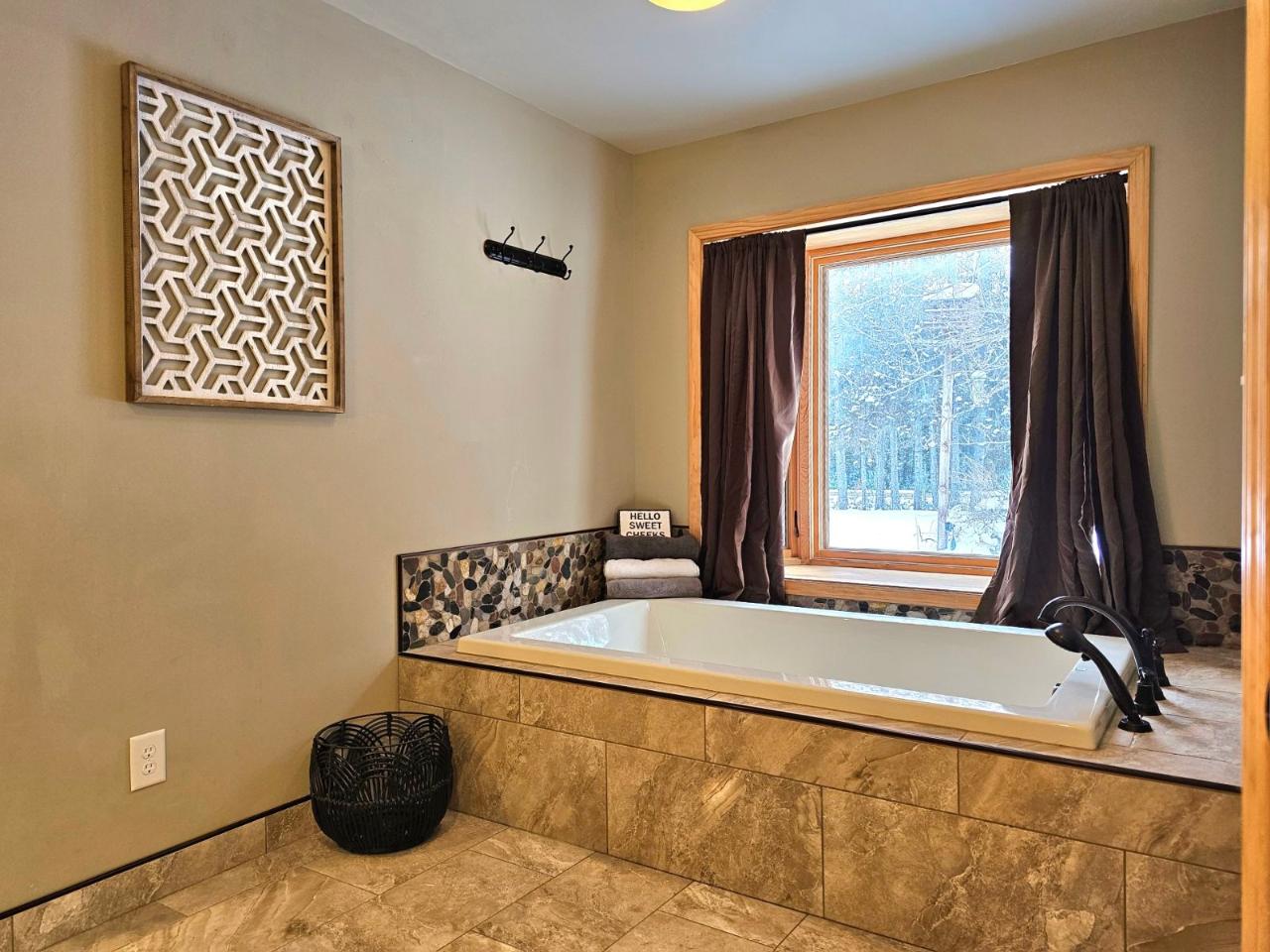 3990 Hemlock Lane Rhinelander, WI 54501 - Photo 21 of 35 Gallery Image 21