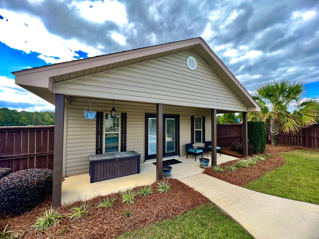 2114 Helms Road Dothan, AL 36301 - Photo 4 of 75 Pool House / Movie Theater Room