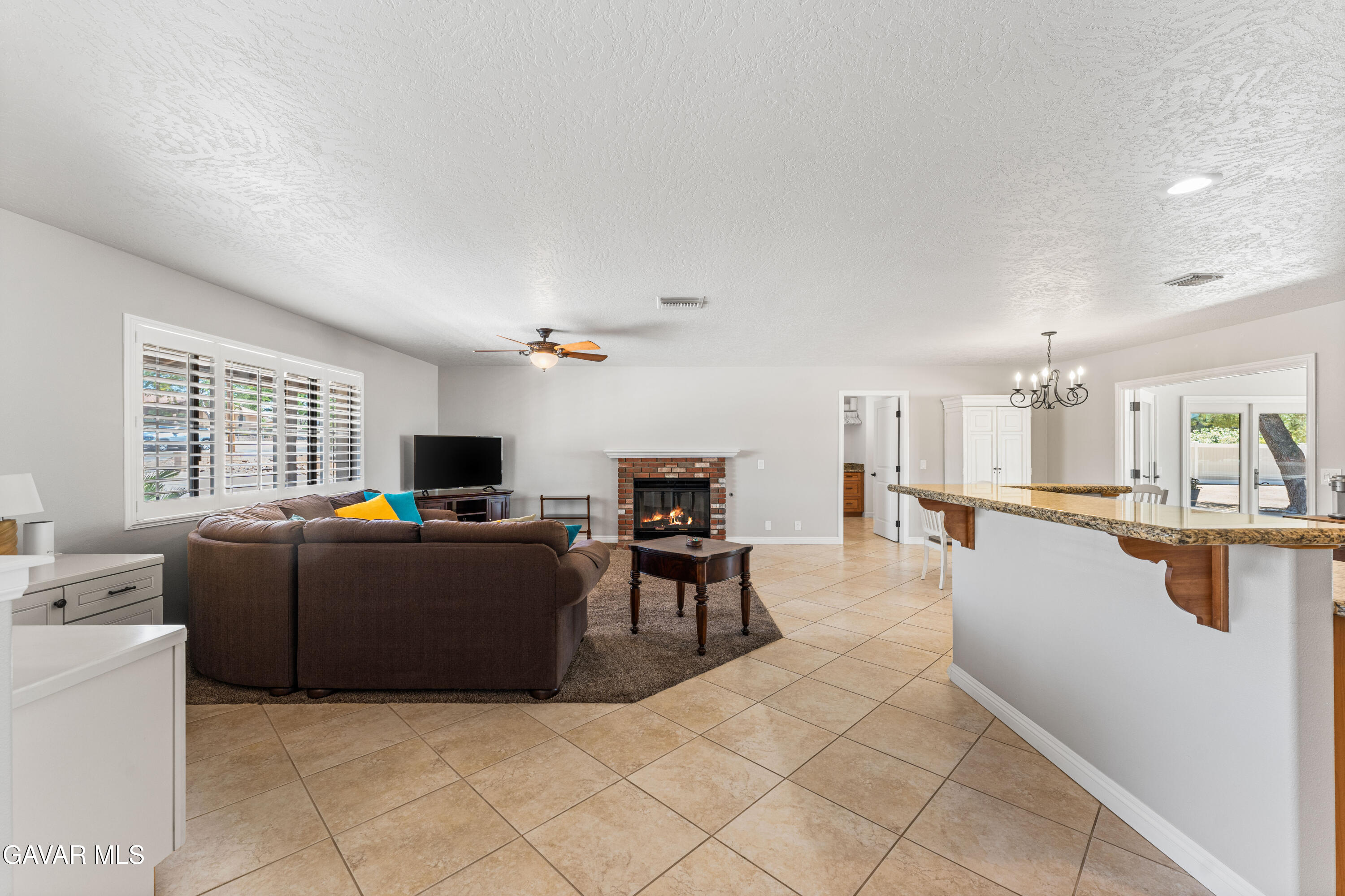 16311 Nosoni Road Apple Valley, CA 92307 - Photo 6 of 47 Nosoni Rd-8