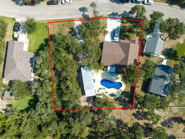 $595,000 | 13 West Lake Drive, Rockport, TX 78382
