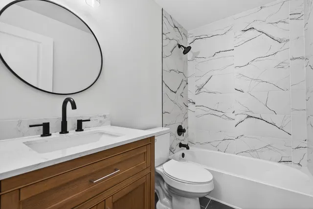 $365,000 | 403 Cromwell Circle, Unit 2, Bartlett, IL 60103