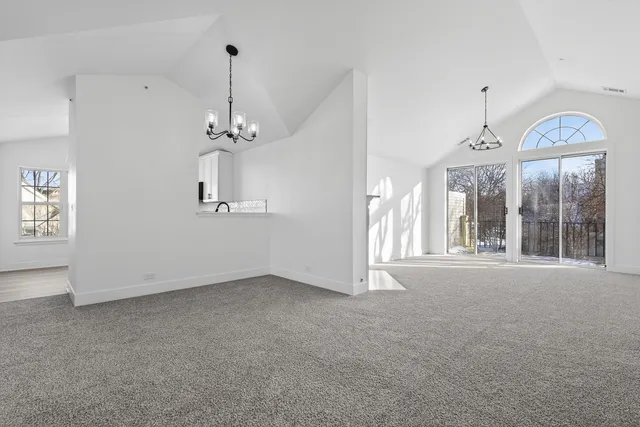 $365,000 | 403 Cromwell Circle, Unit 2, Bartlett, IL 60103