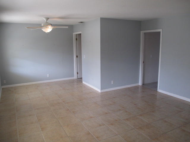 707 Curlew Road Delray Beach, FL 33444 - Photo 4 of 23 IMG_0073