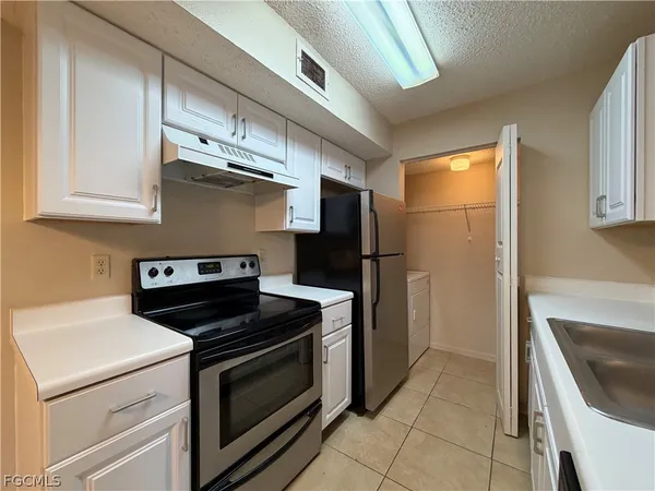 $1,195 | 12561 Equestrian Circle, Unit 804, Fort Myers, FL 33907