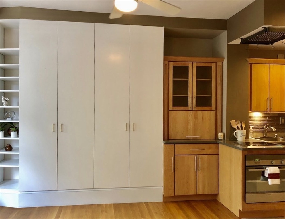 40 St Botolph Street, Unit 22 Boston, MA 02116 - Photo 3 of 25