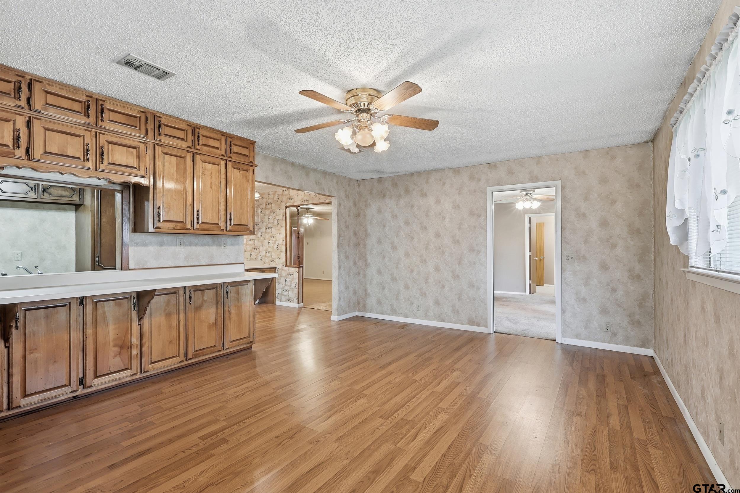 135 46th Street Southwest Paris, TX 75460 - Photo 15 of 39