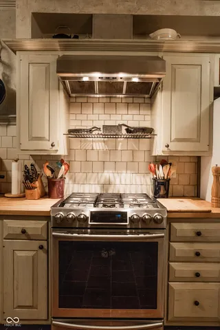 $1,300,000 | 2710 Highway 32, Crawfordsville, IN 47933