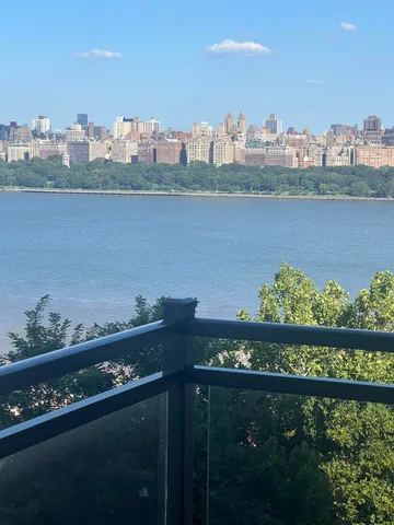 $285,000 | 7100 Boulevard East, Unit 5E, Guttenberg, NJ 07093