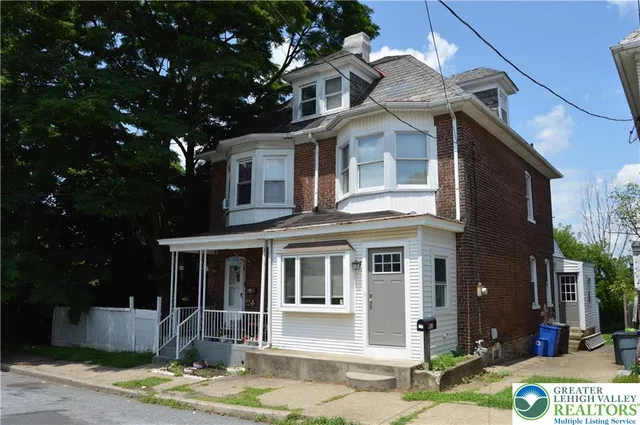 $1,800 | 411 West Grant Street, Easton, PA 18042