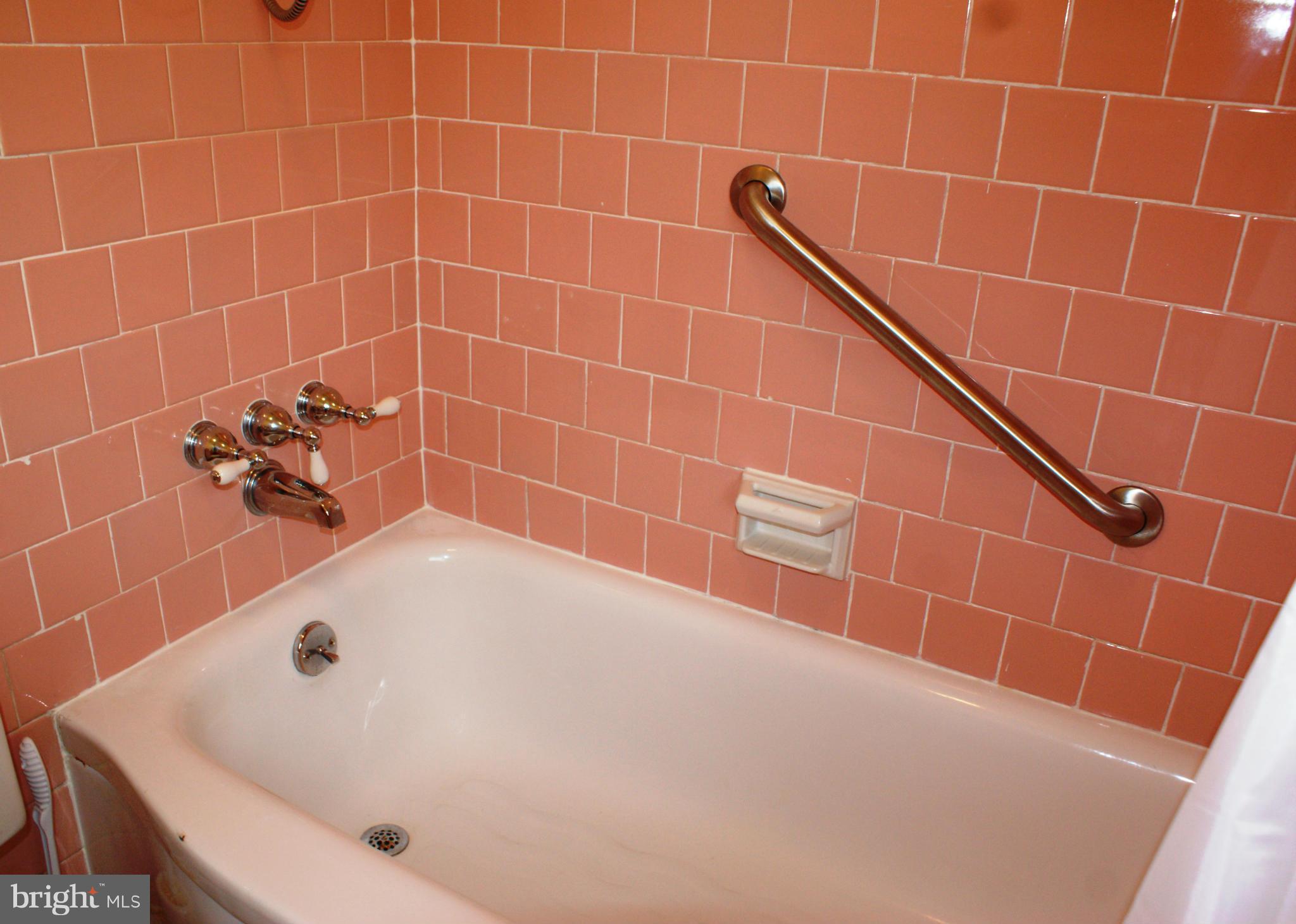 3608 Latham Road Baltimore, MD 21207 - Photo 22 of 30 Bath