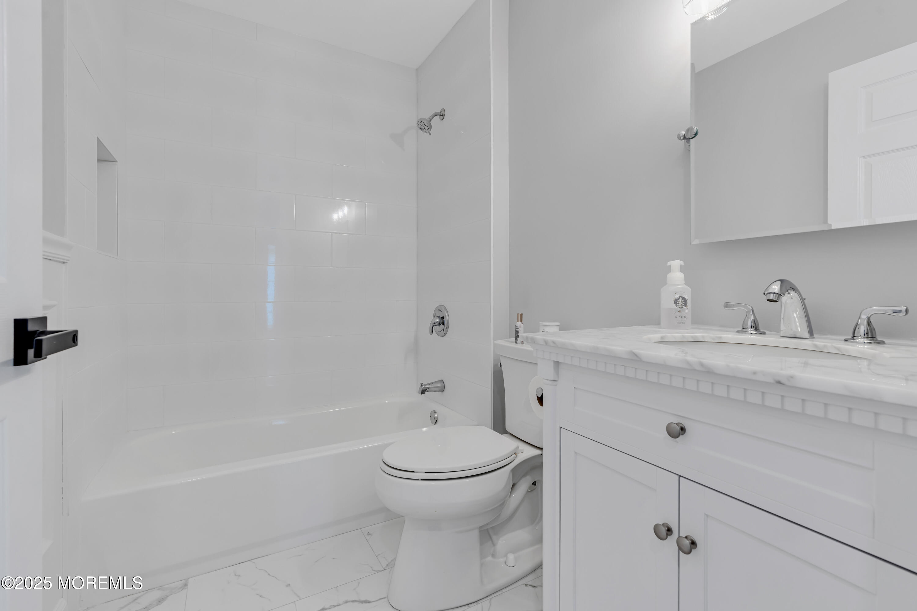 27 Angus Court Jackson, NJ 08527 - Photo 18 of 37 018_dsc03273_259