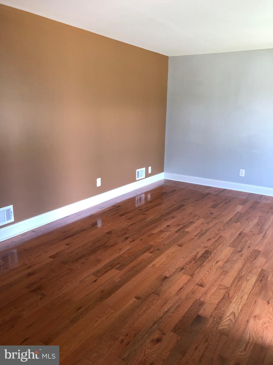 201 Ridgely Road Glen Burnie, MD 21061 - Photo 4 of 47 Gallery Image 4