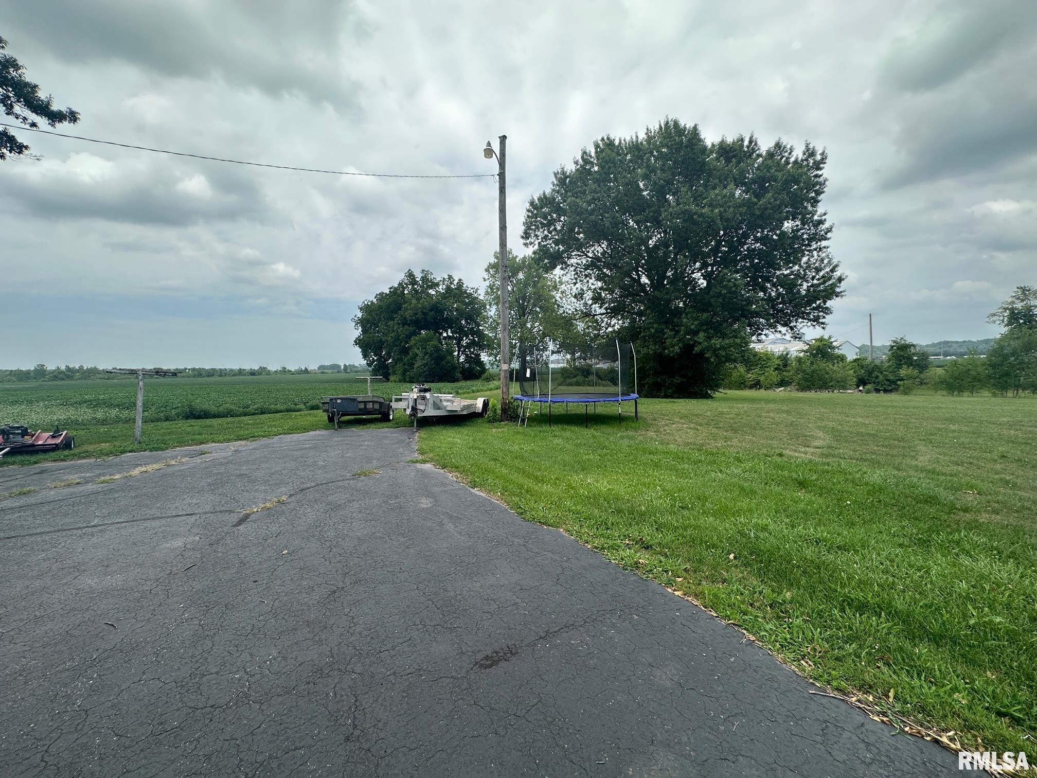 623 West Radio Road Quincy, IL 62305 - Photo 17 of 22 Gallery Image 17