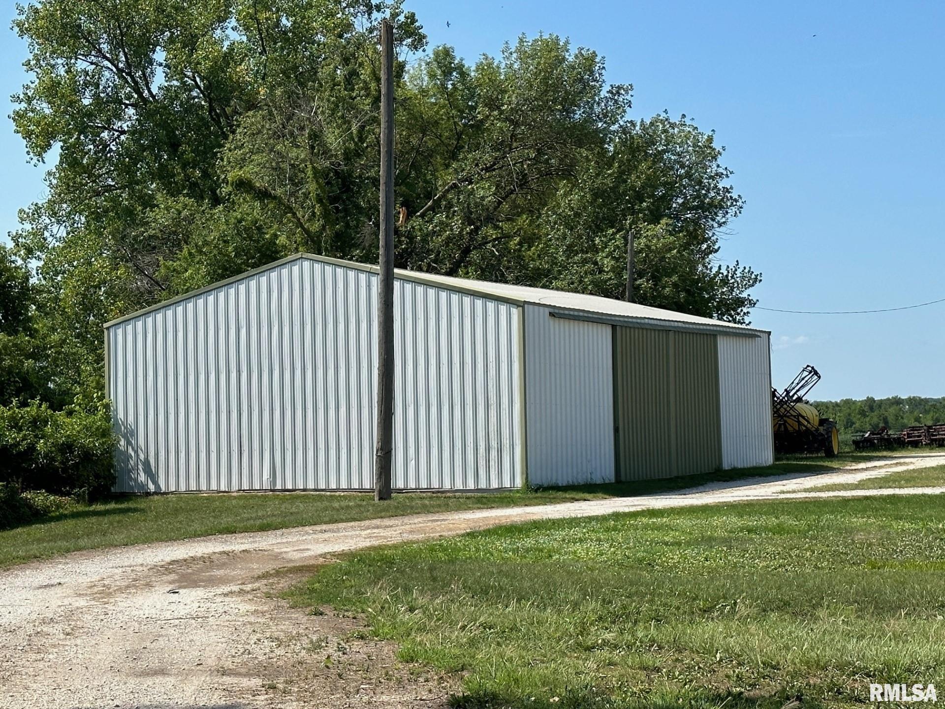 623 West Radio Road Quincy, IL 62305 - Photo 8 of 22 Gallery Image 8