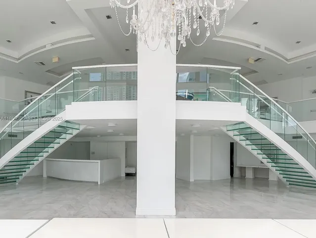 $4,700 | 350 South Miami Avenue, Unit 3501, Miami, FL 33130