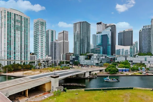 $4,700 | 350 South Miami Avenue, Unit 3501, Miami, FL 33130