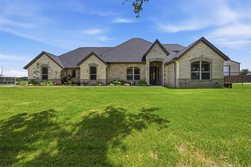 3216 Knob Road Springtown, TX 76082 - Photo 1 of 40