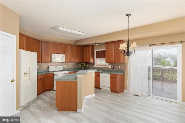 $499,900 | 42 Decatur Drive, Bunker Hill, WV 25413