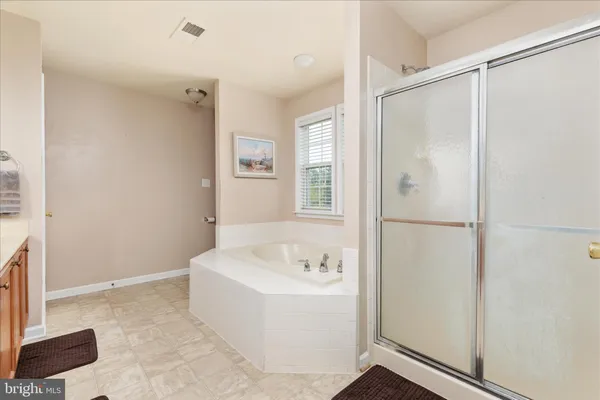 $499,900 | 42 Decatur Drive, Bunker Hill, WV 25413