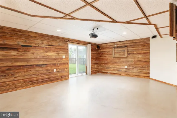 $499,900 | 42 Decatur Drive, Bunker Hill, WV 25413