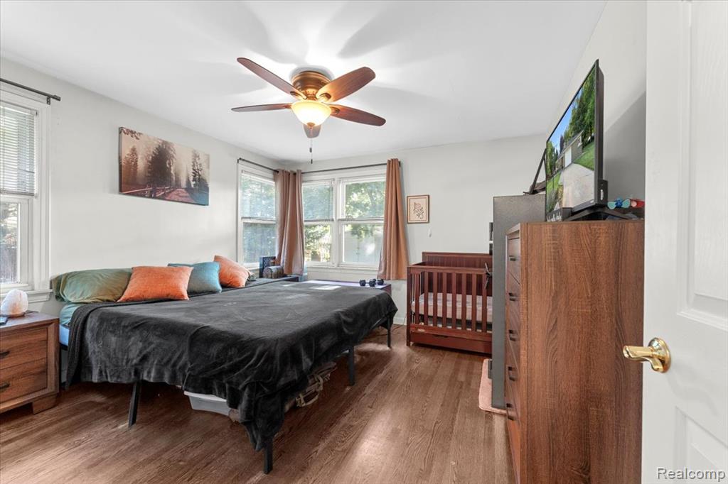 9036 Reeck Road Allen Park, MI 48101 - Photo 16 of 24