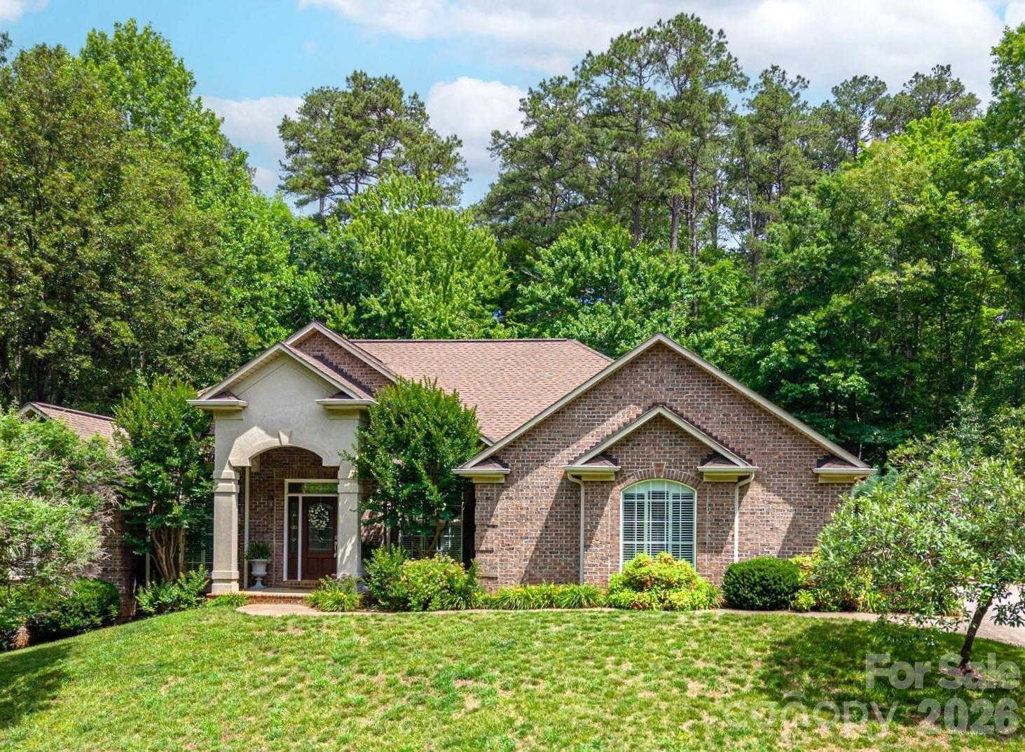 116 28th Avenue Northwest Hickory, NC 28601 - Photo 4 of 48
