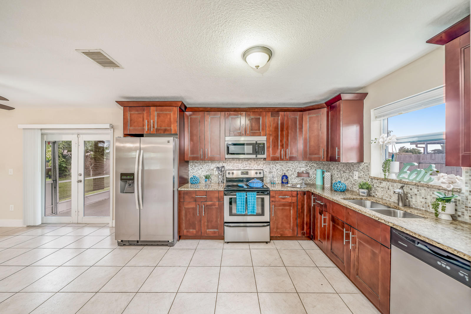 4784 Alfresco Street Boca Raton, FL 33428 - Photo 16 of 52 17-Interior-14