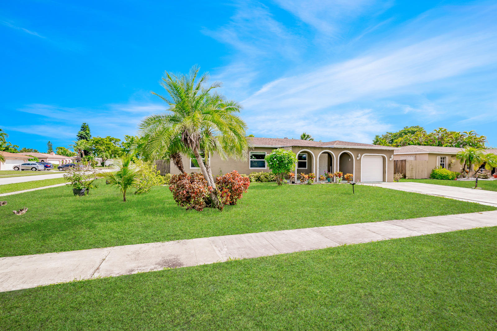 4784 Alfresco Street Boca Raton, FL 33428 - Photo 5 of 52 front